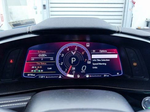 Used 2021 Chevrolet Corvette Stingray w/ Z51 Performance Package image 37