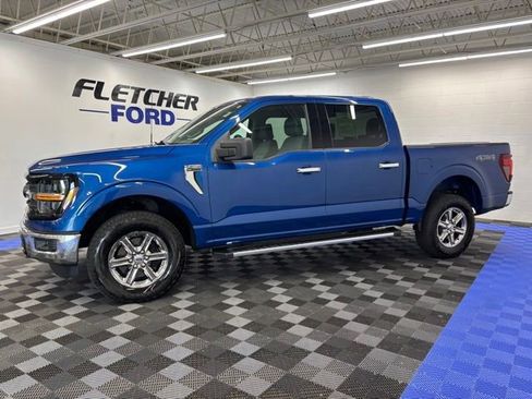 Used 2025 Ford F150 XLT w/ Equipment Group 301A Standard AWD/4WD image 3