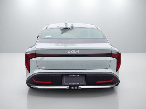 New 2026 Kia K4 FWD image 8