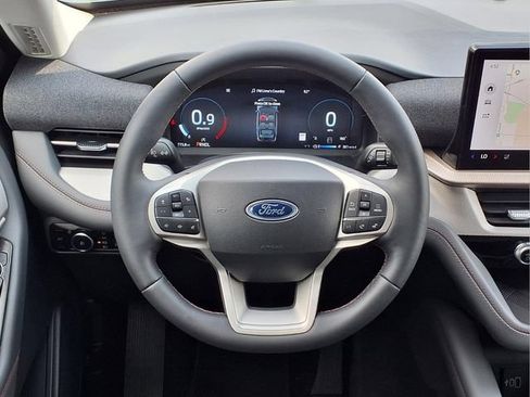 Used 2026 Ford Explorer Active w/ Active Comfort Package AWD/4WD image 28