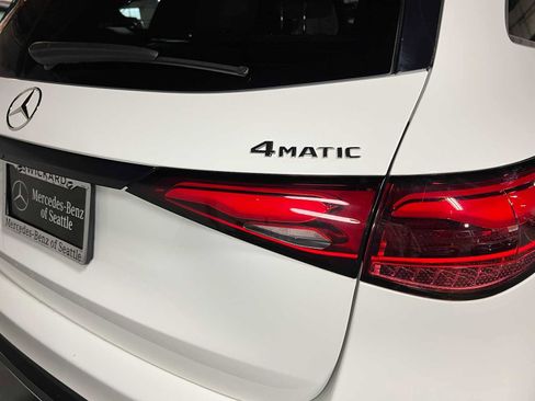 Used 2023 Mercedes-Benz GLC 300 4MATIC image 15