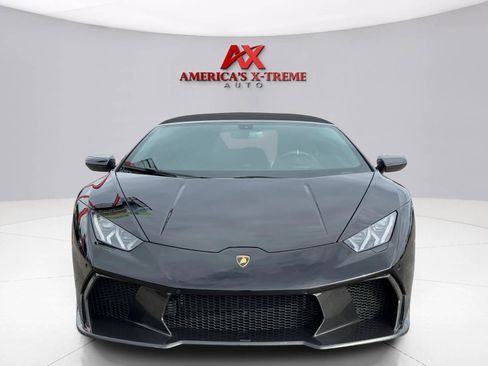 Used 2018 Lamborghini Huracan LP 580-2 RWD image 9