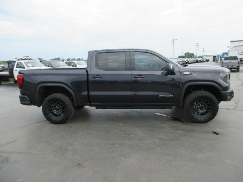 Certified 2025 GMC Sierra 1500 AT4X w/ AT4X AEV Edition AWD/4WD image 5