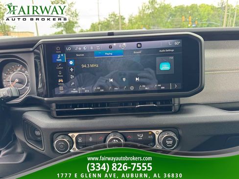 Used 2024 Jeep Wrangler Unlimited Sport AWD/4WD image 22