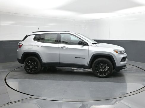 New 2026 Jeep Compass Latitude AWD/4WD image 15