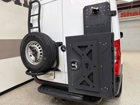Used 2020 Mercedes-Benz Sprinter 2500 image 45