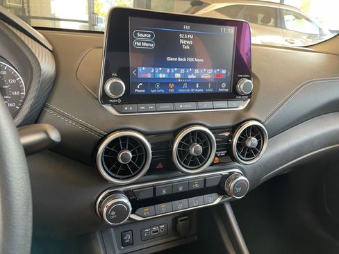 Used 2025 Nissan Sentra SV image 17