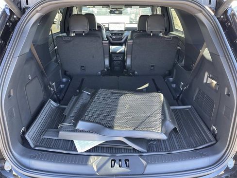 New 2026 Ford Explorer ST-Line w/ ST-Line Street Pack image 12