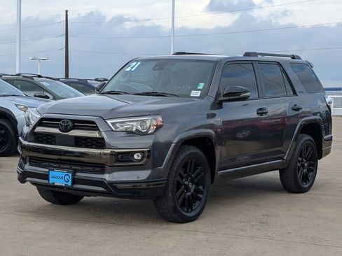 Used 2021 Toyota 4Runner Nightshade image 9