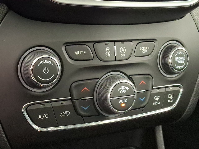 Used 2020 Jeep Cherokee Limited AWD/4WD image 18