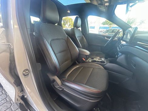 Used 2025 Ford Escape ST-Line w/ Tech Pack #1 image 27