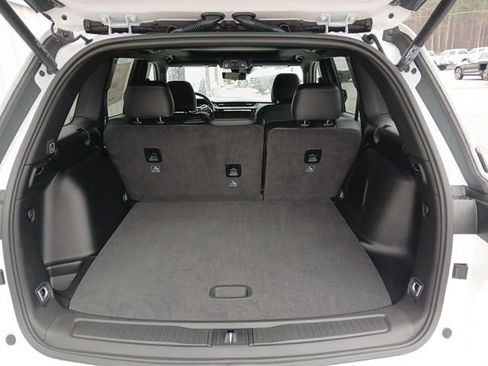 New 2026 Jeep Grand Cherokee Limited image 13