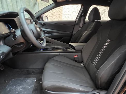 New 2026 Hyundai Elantra SEL Sport Premium FWD image 8