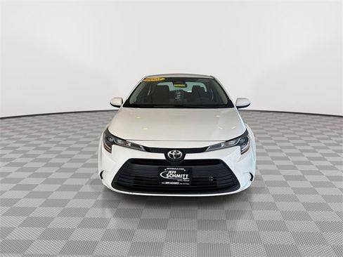 Used 2023 Toyota Corolla LE image 4