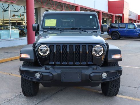 Used 2022 Jeep Wrangler Unlimited Sport AWD/4WD image 3