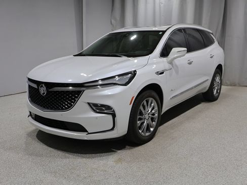 Used 2023 Buick Enclave Avenir w/ Avenir Technology Package AWD/4WD image 8