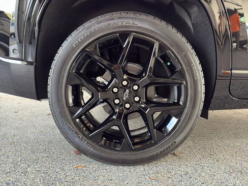 New 2026 Chevrolet Traverse RS w/ LPO, Floor Liner Package image 34