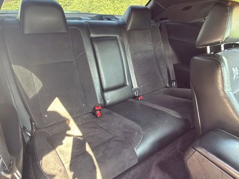 Used 2016 Dodge Challenger R/T Scat Pack RWD image 29