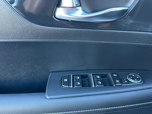 Certified 2024 Kia Forte GT-Line image 11