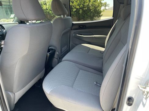 Used 2013 Toyota Tacoma PreRunner w/ Convenience Pkg RWD image 13