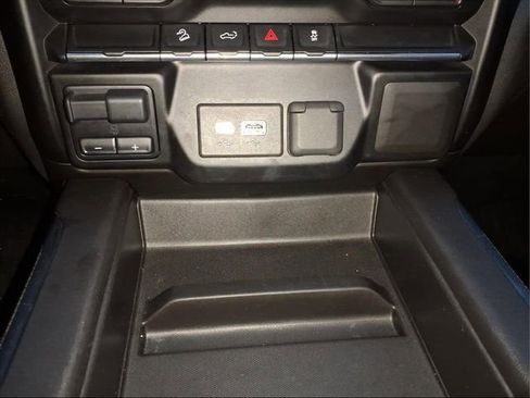 Used 2021 Chevrolet Silverado 1500 LT Trail Boss w/ Bed Protection Package image 18