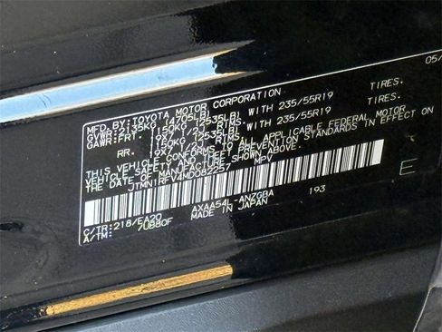 Used 2021 Toyota RAV4 Limited image 32