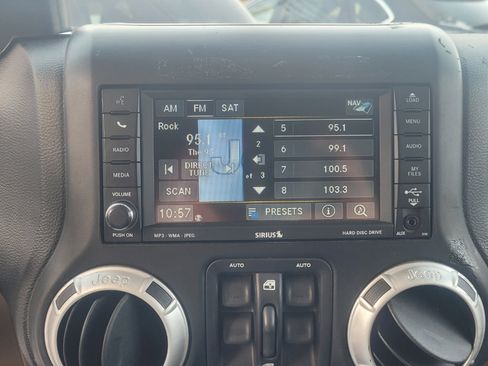 Used 2011 Jeep Wrangler Unlimited Rubicon w/ Dual Top Group image 14