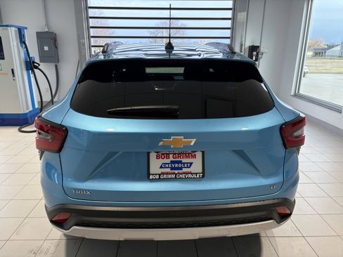 New 2026 Chevrolet Trax LT image 4