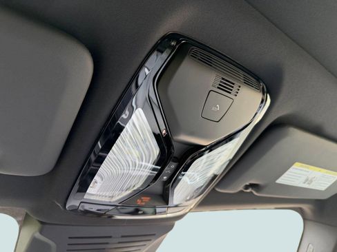 New 2026 BMW X5 sDrive40i RWD image 18