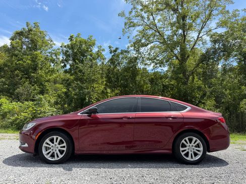 Used 2015 Chrysler 200 Limited FWD image 8