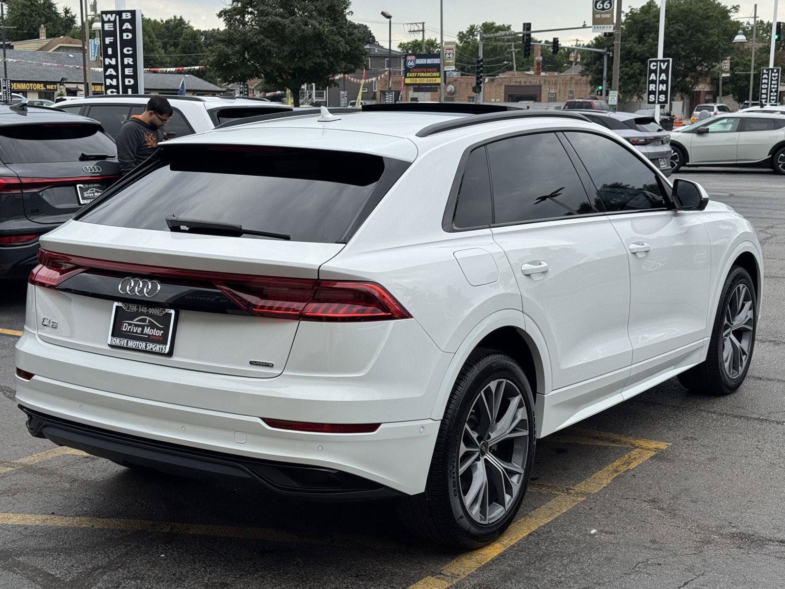 Used 2023 Audi Q8 Premium w/ Convenience Package AWD/4WD image 9