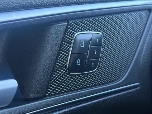 Used 2017 Ford Edge Titanium w/ Equipment Group 301A image 15