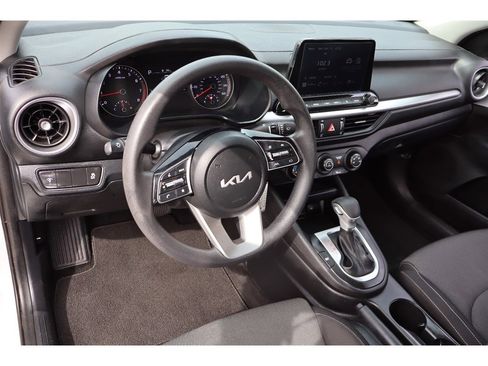 Used 2024 Kia Forte LXS FWD image 19