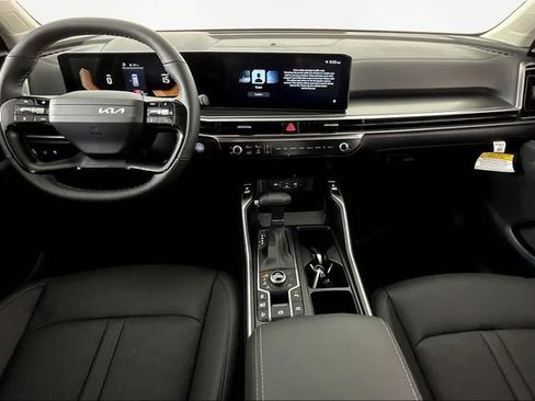 Certified 2026 Kia Sorento EX AWD/4WD image 6