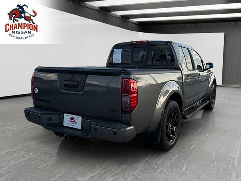 Used 2019 Nissan Frontier SV w/ Value Truck Package RWD image 5