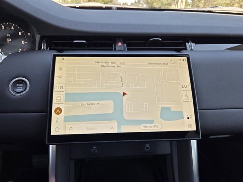 New 2025 Land Rover Discovery Sport S image 13