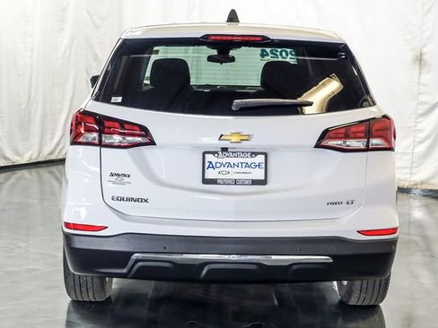 Used 2024 Chevrolet Equinox LT AWD/4WD image 8