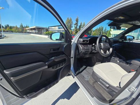 Certified 2025 Toyota 4Runner SR5 AWD/4WD image 20