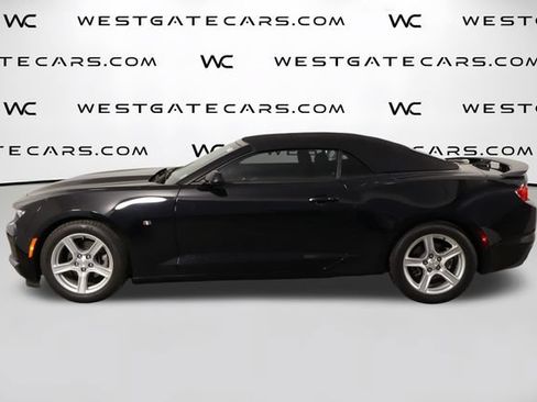 Used 2019 Chevrolet Camaro LT RWD image 11