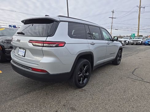 Certified 2023 Jeep Grand Cherokee L Laredo image 7