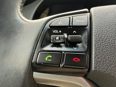 Used 2018 Hyundai Tucson SEL Plus AWD/4WD image 18