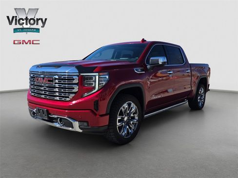 Used 2023 GMC Sierra 1500 Denali w/ Denali Reserve Package image 3