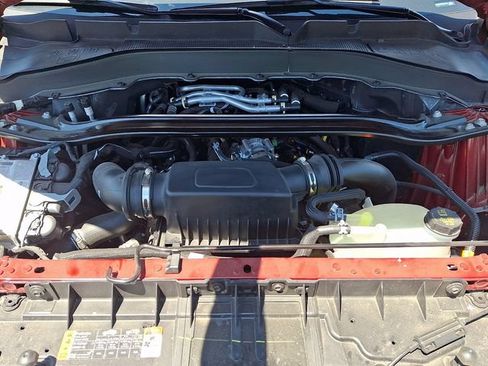 Used 2025 Ford Explorer ST AWD/4WD image 28