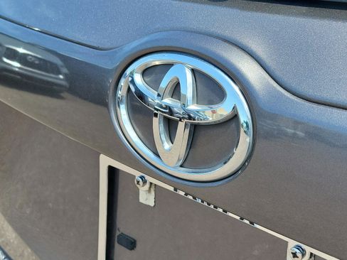 Used 2016 Toyota Highlander Limited AWD/4WD image 27