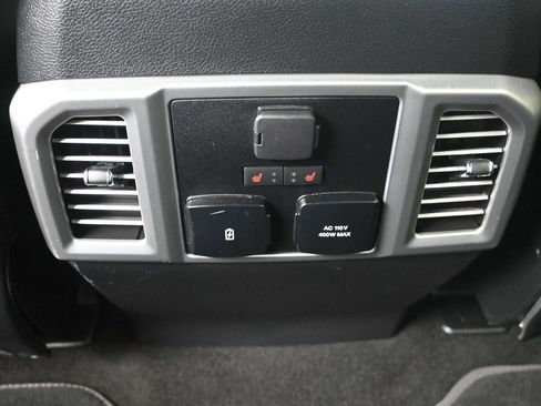 Used 2019 Ford F150 Platinum w/ Equipment Group 701A Luxury image 31