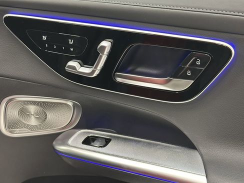 New 2026 Mercedes-Benz GLC 300 image 18