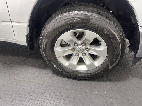 Used 2024 RAM 1500 Laramie AWD/4WD image 20