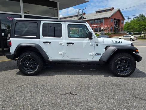 Used 2023 Jeep Wrangler Unlimited w/ Cold Weather Group AWD/4WD image 32