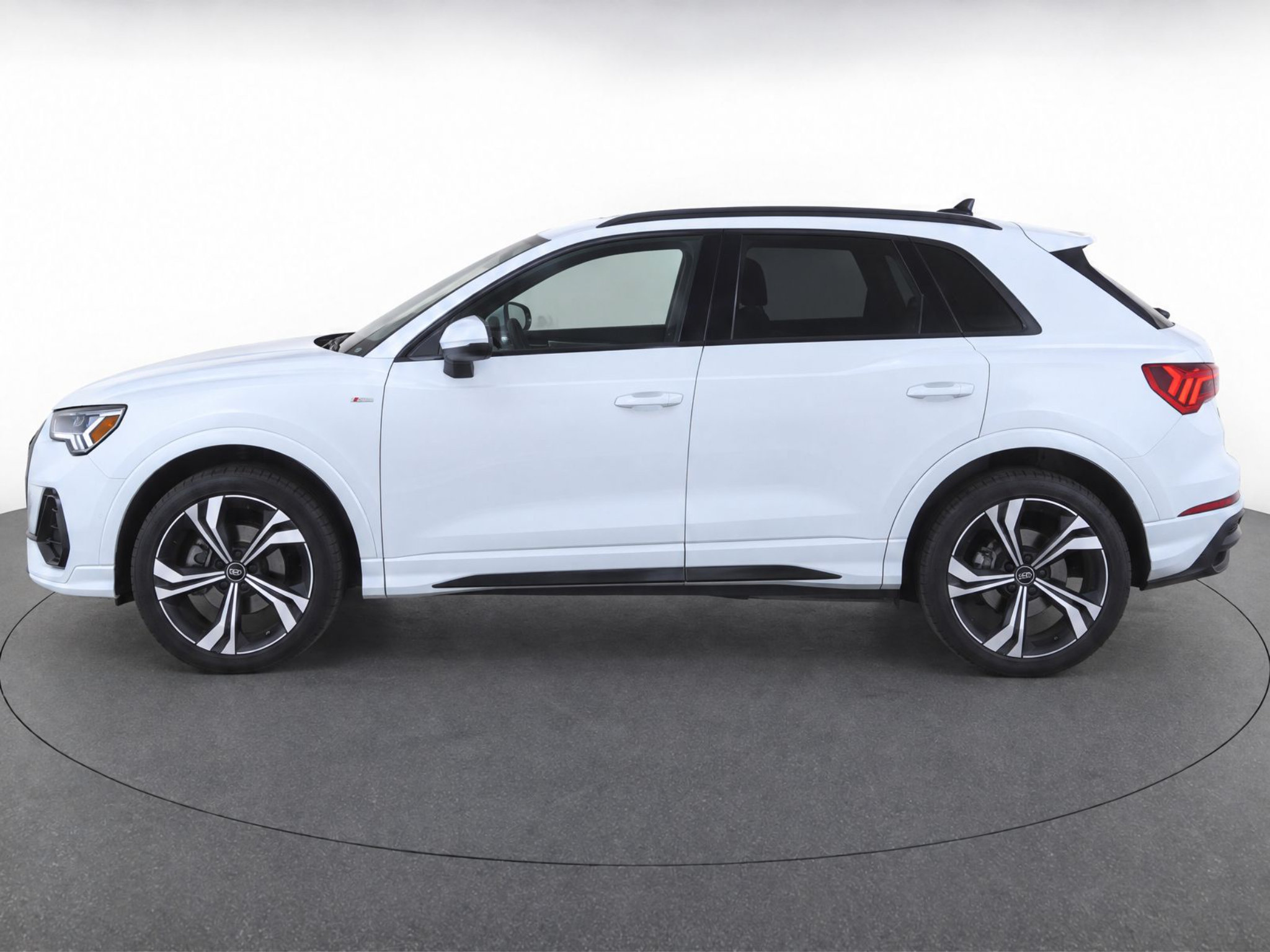 Used 2023 Audi Q3 2.0T Premium Plus AWD/4WD image 8