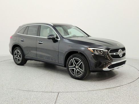 New 2026 Mercedes-Benz GLC 300 image 3